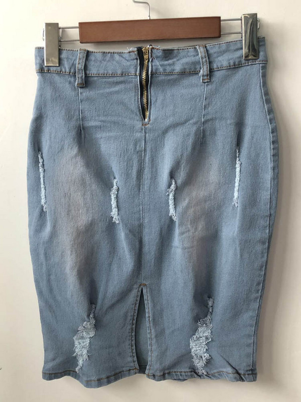 Modern női farmerszoknya magas derékkal, világos színben