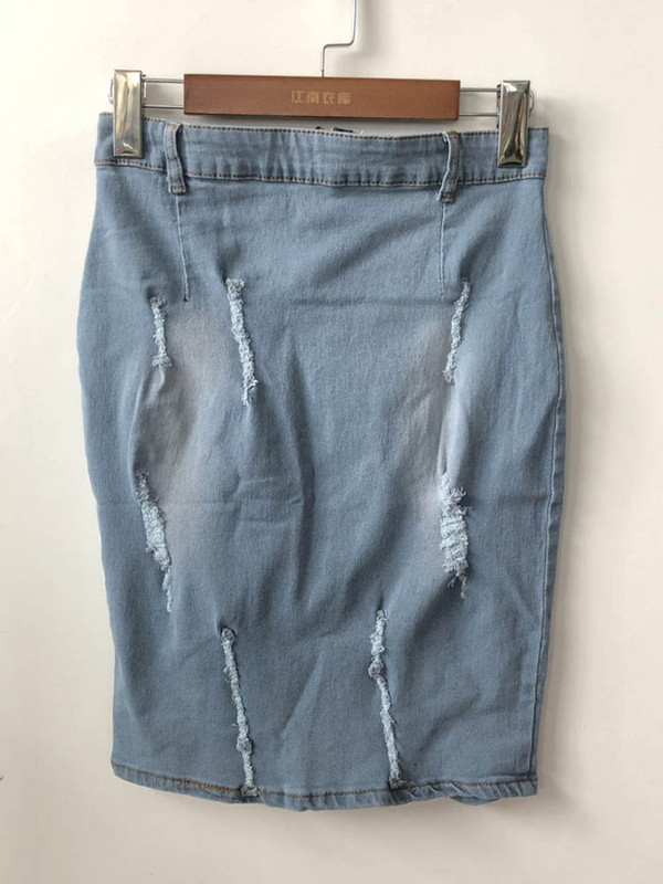 Modern női farmerszoknya magas derékkal, világos színben