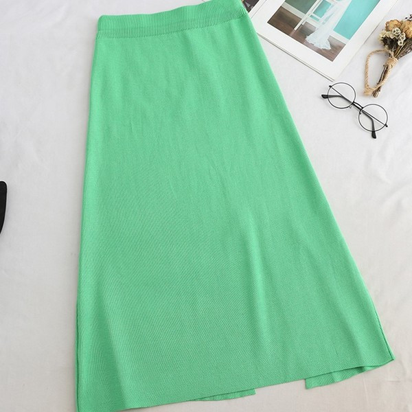 Modern női szoknya hasítékkal, négy színben