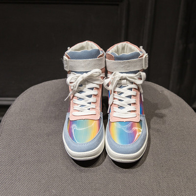 Alkalmi női tornacipő fűzővel, lapos talppal, két színben