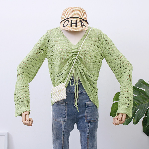 Modern női pulóver V-nyakkal - többféle színben