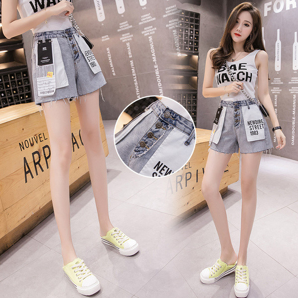 Modern női rövidnadrág magas derékkal