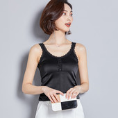 Aktuális női felső négy színben - csipkével