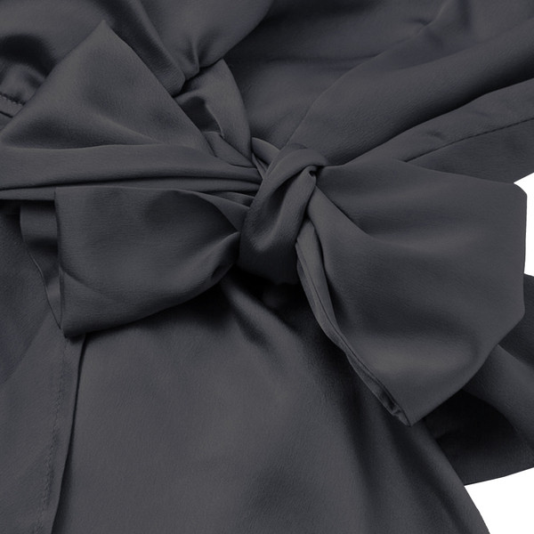 Stílusos női felső, vékony pántokkal és nyakkendőkkel több színben