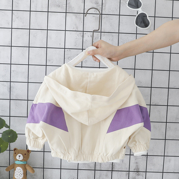 Geaca modernă pentru copii pentru băieți și fete cu glugă este violet și alb