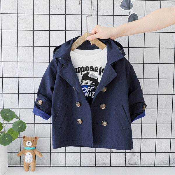 Modern gyerekkabát fiúknak kék és sárga kapucnival