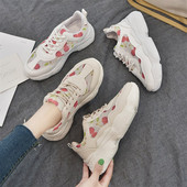 Tenisi actuali de dama cu talpa aspra in bej si alb