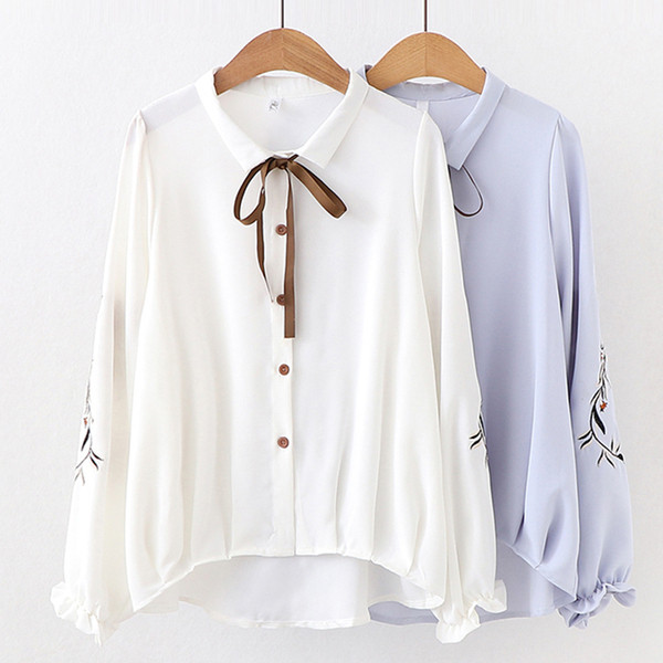 Camasa eleganta de dama in doua culori cu broderie si cravate