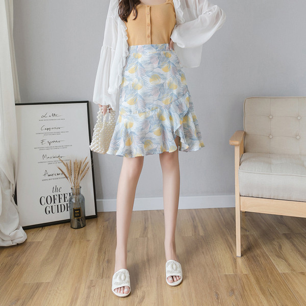 Fusta de dama asimetrica model nou in mai multe culori