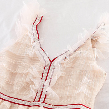 Modern női ruha két színben, tüllvel