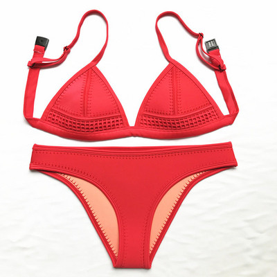 Modern fürdőruha háromszög felsővel több színben