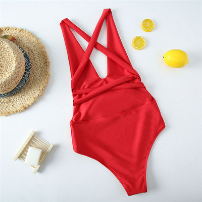 Divatos fürdőruha megkötős három színben