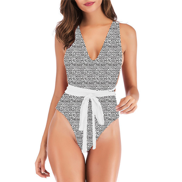 Divatos fürdőruha megkötős három színben