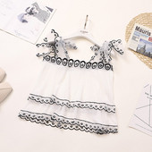 Modern női felső csipkével, többféle színben