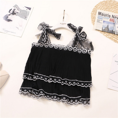 Modern női felső csipkével, többféle színben