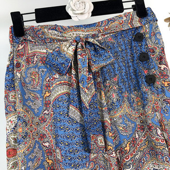 Női hosszú szoknya, derékban gombokkal és megkötővel