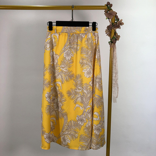 Női hosszú szoknya gombokkal és gumírozott derékkal