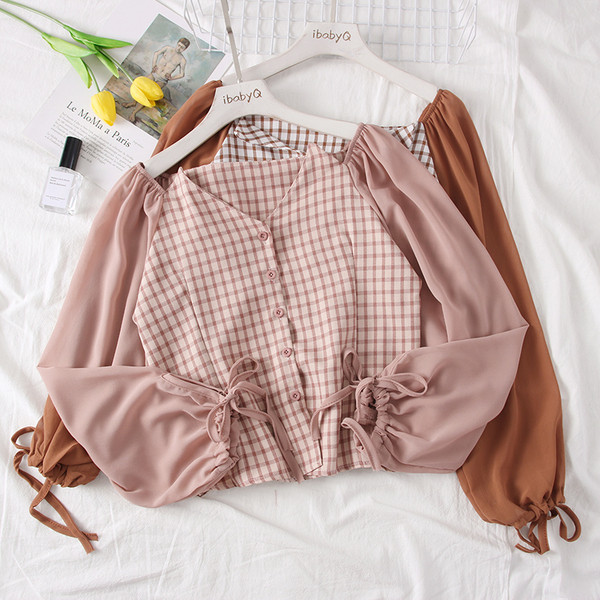 Stílusos női blúz gombokkal több színben