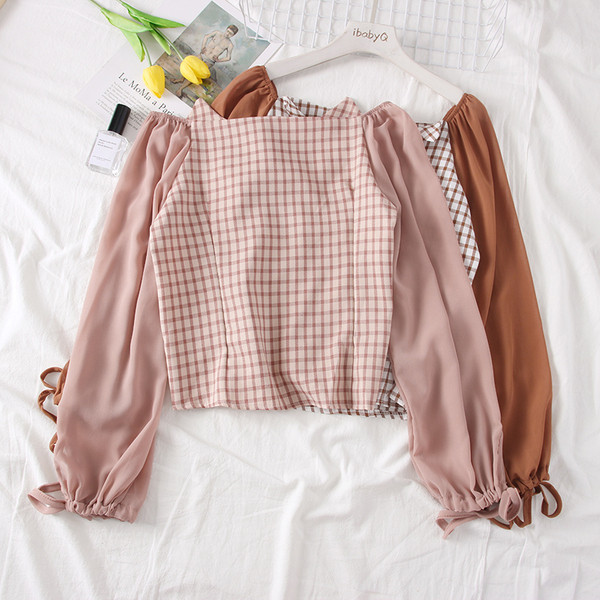 Stílusos női blúz gombokkal több színben