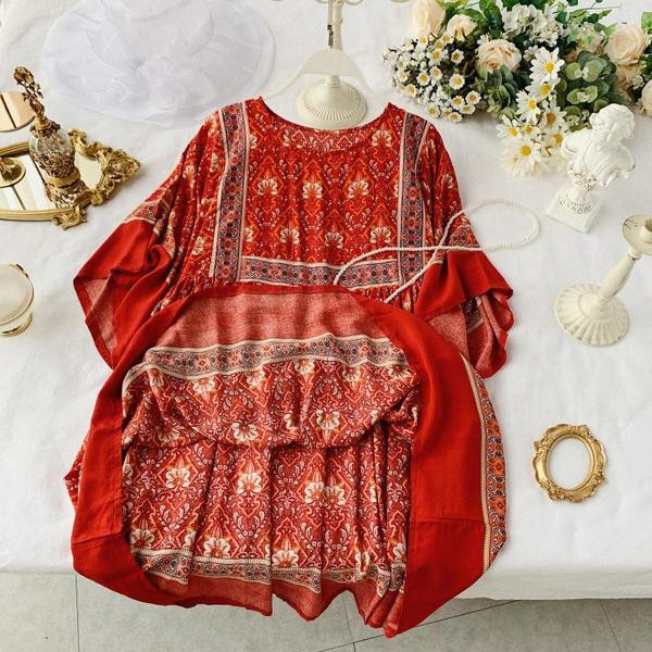 Lezser női ruha széles modell színes mintával két színben