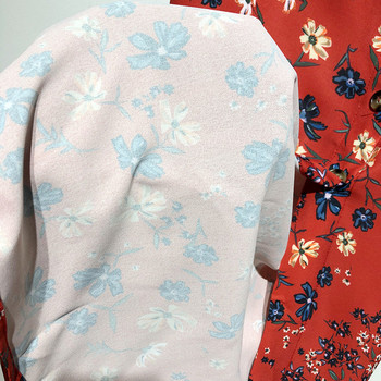 Piros, hosszú, lezser szoknya virágmintával