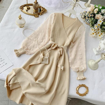 Vékony kötésből készült őszi női ruha, átlátszó ujjakkal több színben