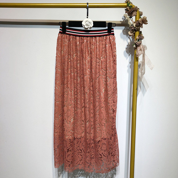 Hosszú csipkeszoknya színes gumival - három színben