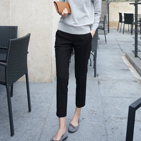 Elegáns női nadrág fekete színben