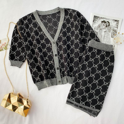 Kétrészes női szett fekete, piros és barna színben