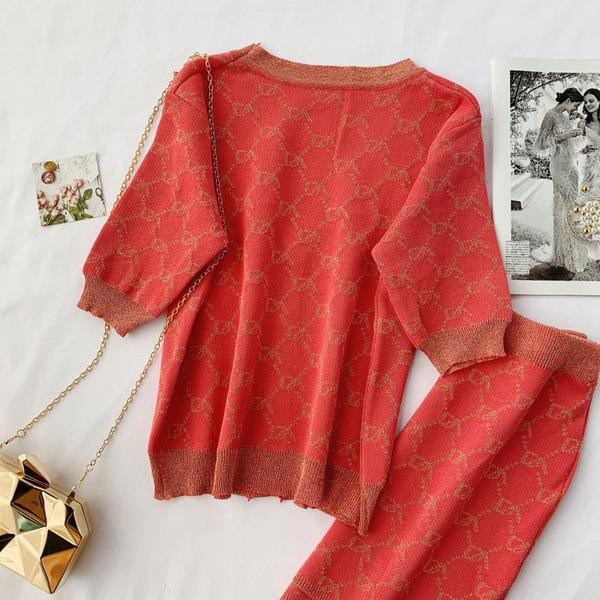 Kétrészes női szett fekete, piros és barna színben