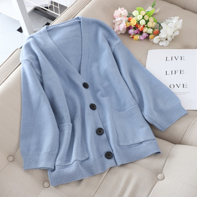 Női kardigán zsebekkel és V-nyakú több színben