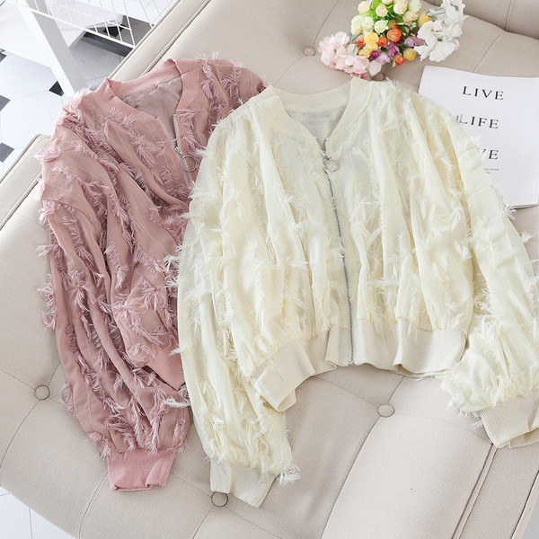 Őszi női kabát széles modell három színben