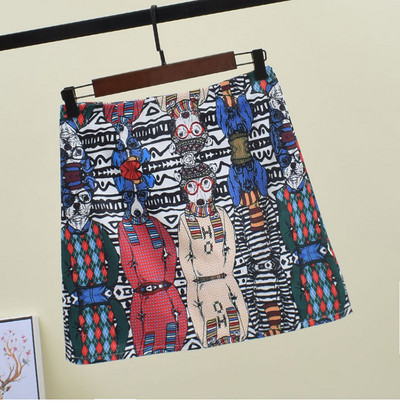 Női szoknya színes applikációval - rövid modell