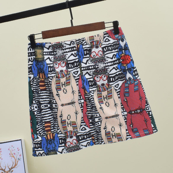 Női szoknya színes applikációval - rövid modell