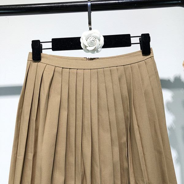 Hosszú redőzött szoknya barna színben