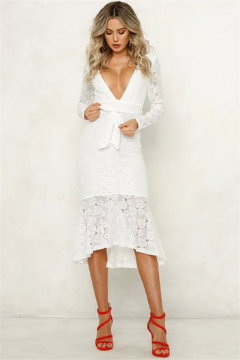 Stílusos női csipkeruha mély nyakkivágással, fehér és fekete színben