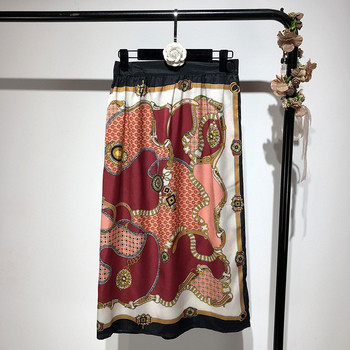 Hosszú, széles szoknya színes mintával, rugalmas derékkal