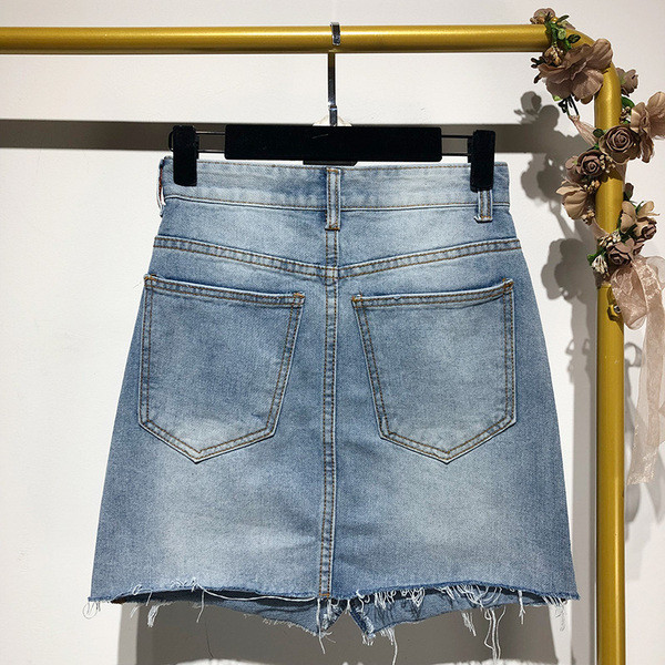 Farmer rövid szoknya zsebekkel, két színben