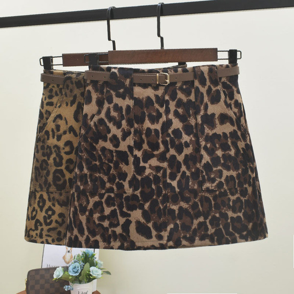 Állatmintás, magas derékú női szoknya