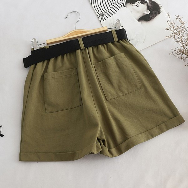 Modern női rövidnadrág új modellje - több színben