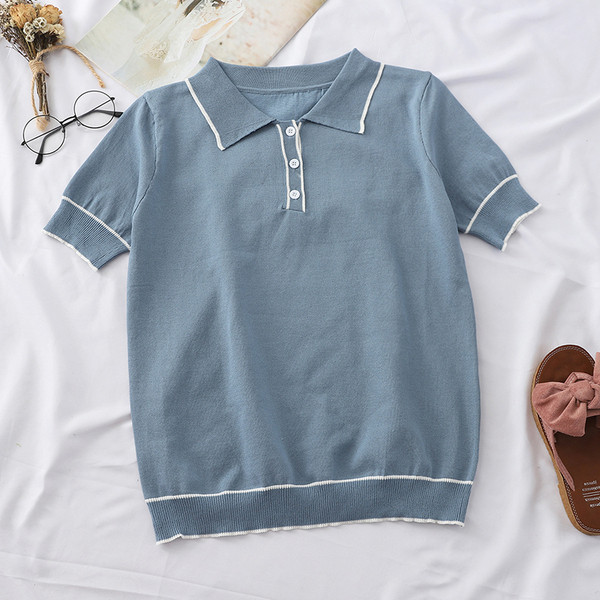 Női póló gallérral és gombokkal több színben