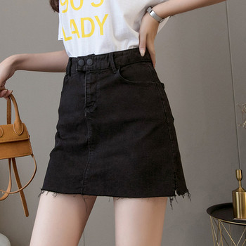 Modern női szoknya fekete színben, magas derékkal