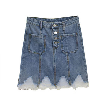 Női farmerszoknya zsebekkel és csipke elemmel