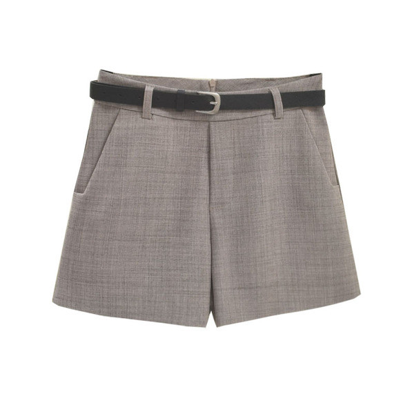 Modern női rövidnadrág övvel több színben