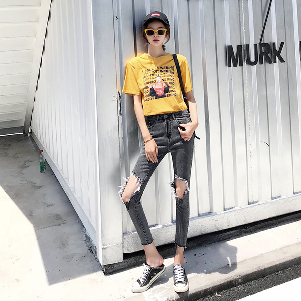 Aktuális női farmer Karcsú modell szürke színben