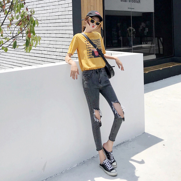 Aktuális női farmer Karcsú modell szürke színben