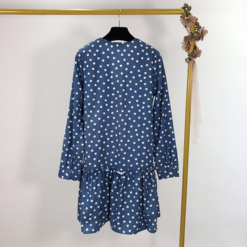 V-nyakú, hosszú ujjú női ruha