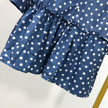 V-nyakú, hosszú ujjú női ruha