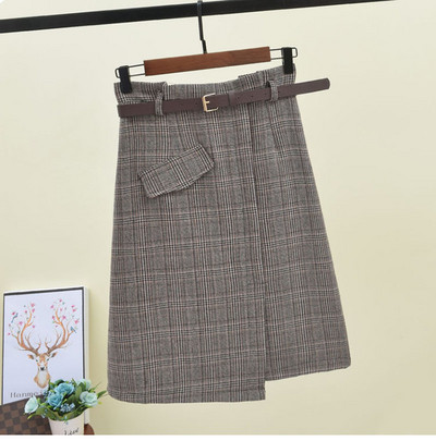 Női kockás szoknya aszimmetrikus modell