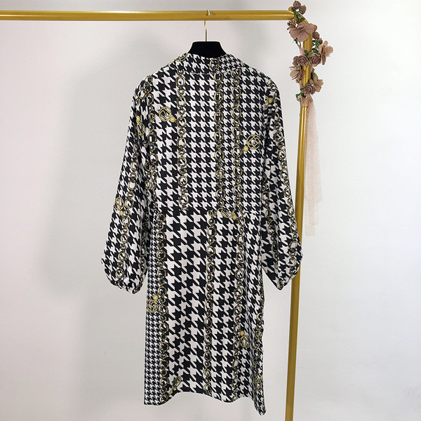 Hosszú női kockás ruha